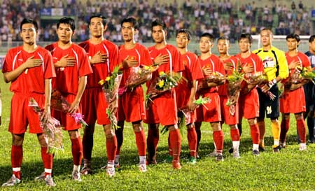 Đội tuyển bóng đá Việt Nam với mục tiêu gì trong năm 2013 ?